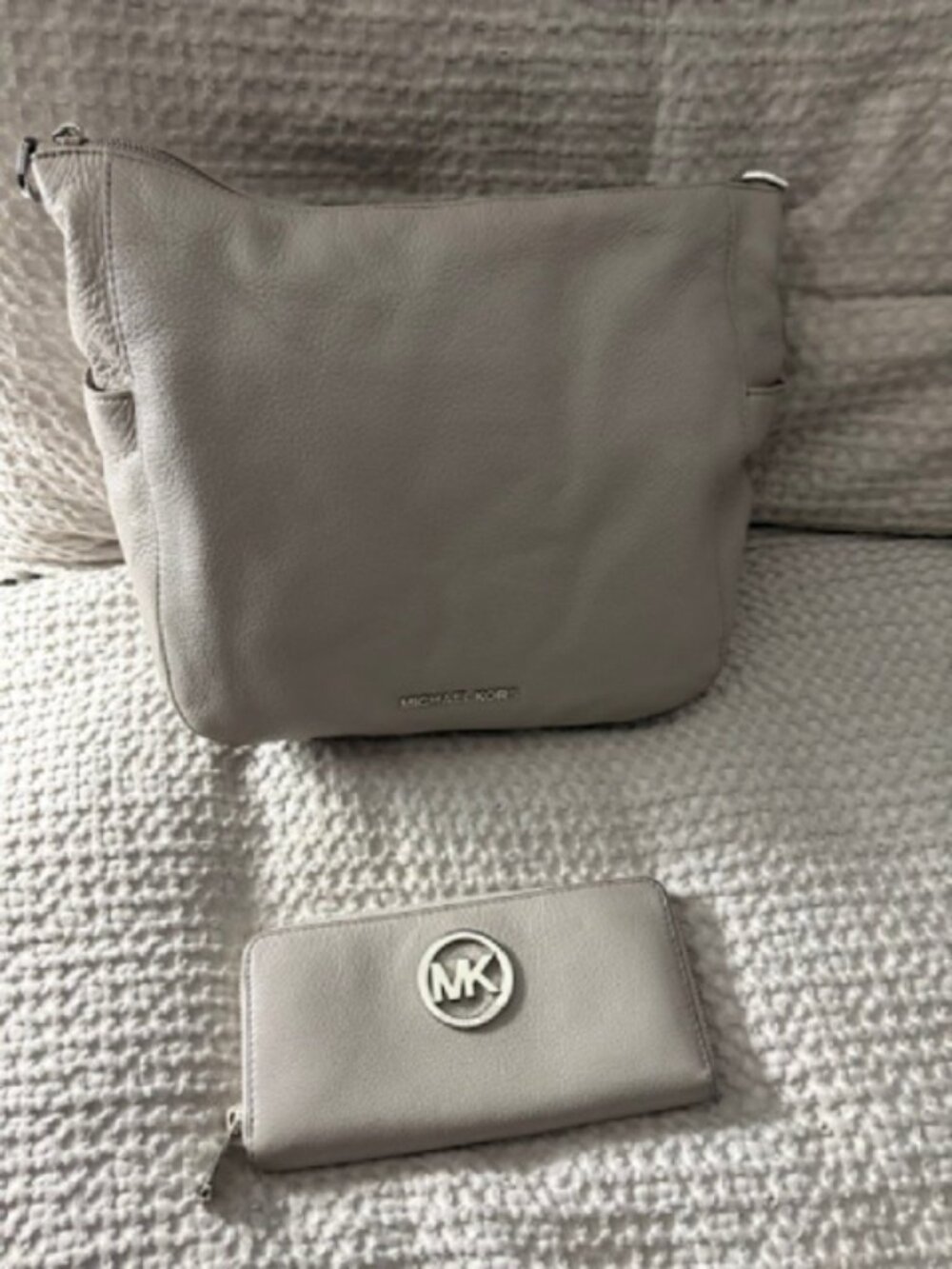 Michael Kors Chain Shoulder Leather Bag-Gray with Wallet